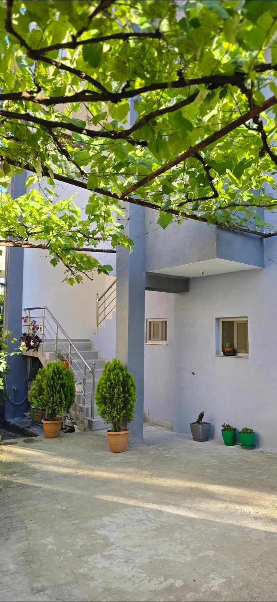 Gjestgiverier Mecani Gjirokastër